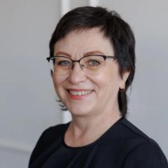 Захарова Валентина